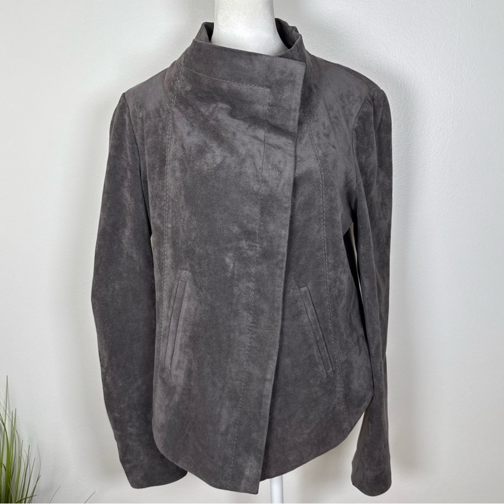 BCBGMaxAzria taupe Faux Suede Moto Jacket Womens Size Medium Button Up Hi-lo